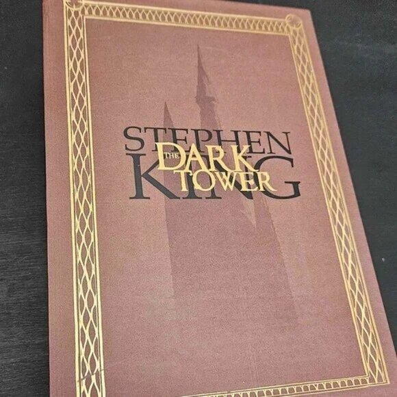 Stephen King - MARVEL Dark Tower Omnibus Both Books and Slipcase - Picture 1 of 9